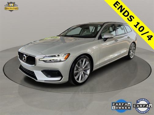 2020 Volvo V60 T5 Momentum