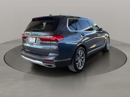 Arctic Gray Metallic 2020 BMW X7 xDrive40i