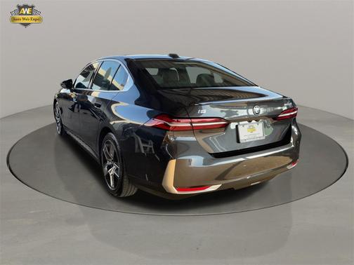 2024 BMW i5 eDrive40