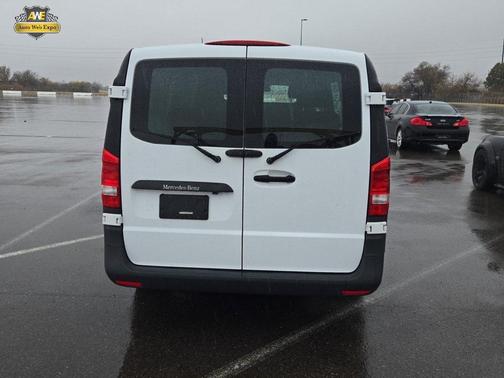 2019 Mercedes-Benz Metris Base