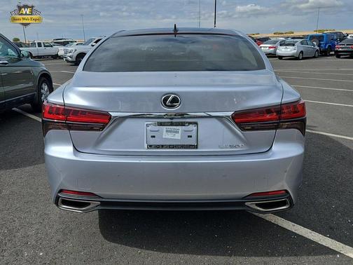 2022 Lexus LS 500 Base