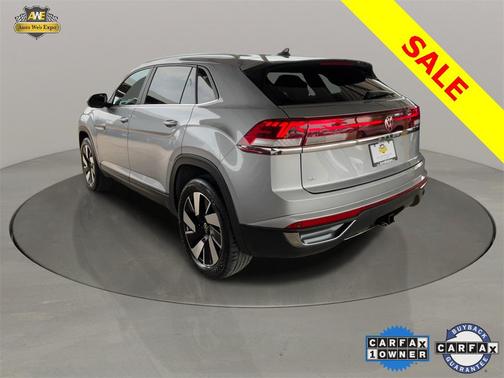 2024 Volkswagen Atlas Cross Sport 2.0T SE w/Technology