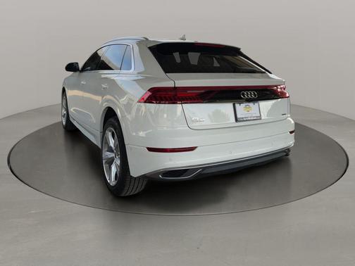 Carrara White 2023 Audi Q8 55 Premium