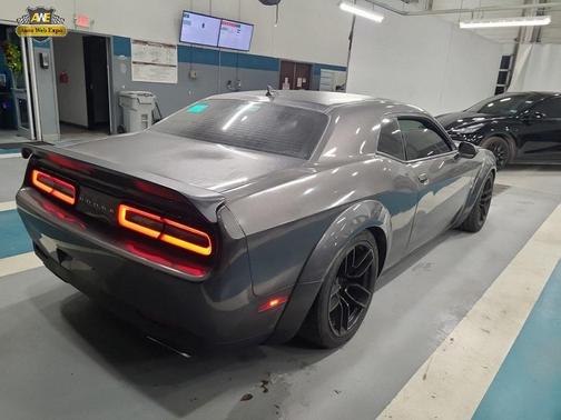 2019 Dodge Challenger R/T Scat Pack Widebody