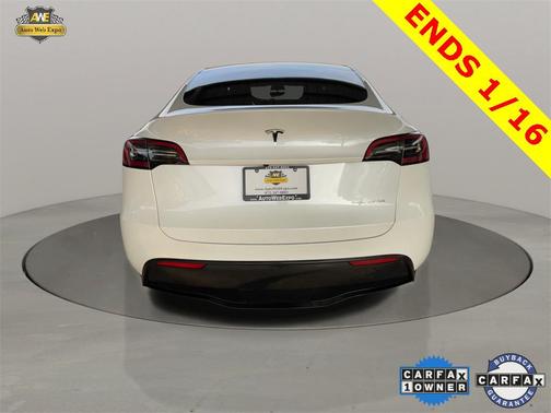 2023 Tesla Model Y Long Range Dual Motor All-Wheel Drive