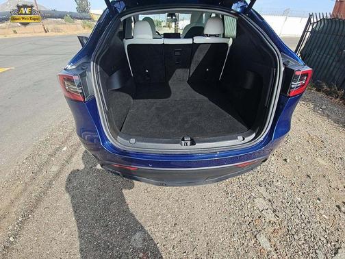 2022 Tesla Model Y Performance Dual Motor All-Wheel Drive