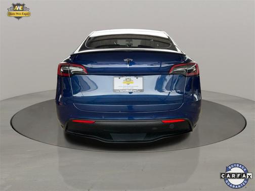 2022 Tesla Model Y Performance Dual Motor All-Wheel Drive