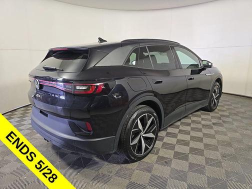 Deep Black Pearl 2023 Volkswagen ID.4 AWD Pro S