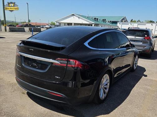 2017 Tesla Model X 90D