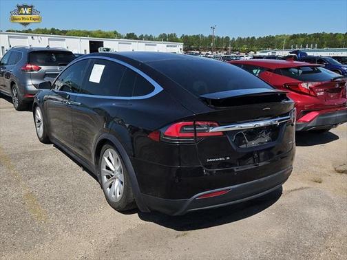 2017 Tesla Model X 90D
