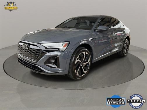 2024 Audi Q8 e-tron Premium Plus