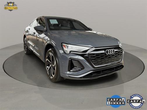 2024 Audi Q8 e-tron Premium Plus