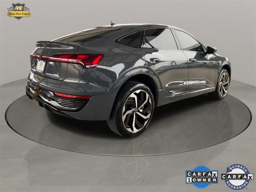 2024 Audi Q8 e-tron Premium Plus