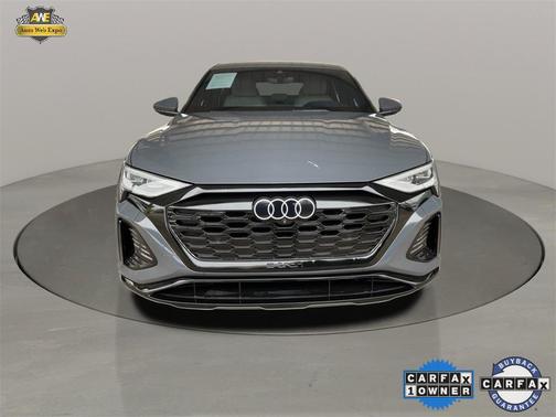 2024 Audi Q8 e-tron Premium Plus