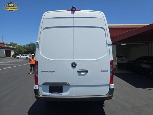 2024 Mercedes-Benz Sprinter 2500 Standard Roof