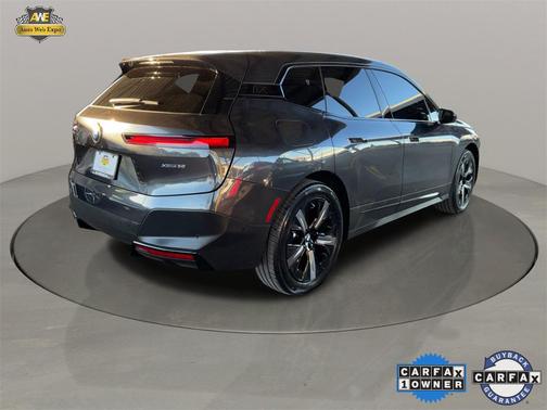 2025 BMW iX xDrive50