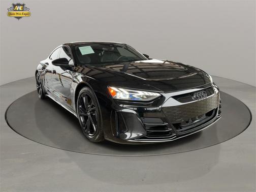 2023 Audi e-tron GT Premium Plus quattro