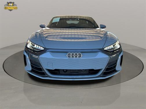 2023 Audi e-tron GT Premium Plus quattro