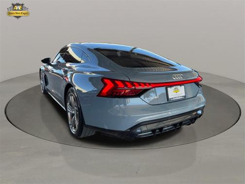 2023 Audi e-tron GT Premium Plus quattro