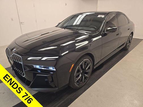 Black Sapphire Metallic 2024 BMW 740 740i