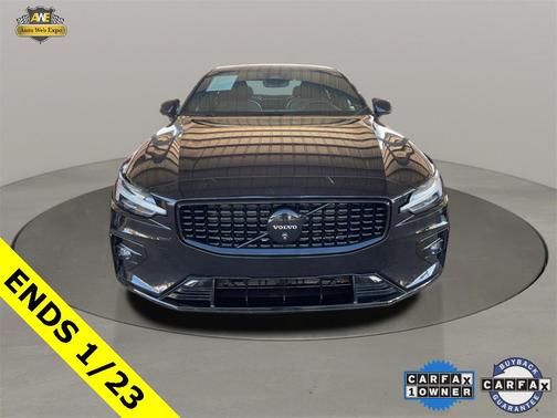 2024 Volvo S60 B5 Plus Black Edition