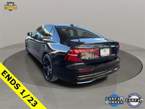 2024 Volvo S60 B5 Plus Black Edition