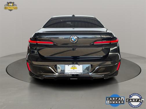 2025 BMW 740 740i