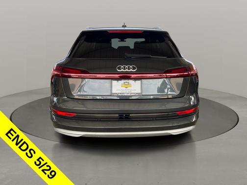 Manhattan Gray Metallic 2019 Audi e-tron Premium Plus