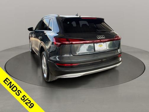 Manhattan Gray Metallic 2019 Audi e-tron Premium Plus