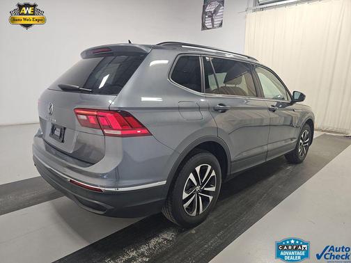 Platinum Gray Metallic 2023 Volkswagen Tiguan 2.0T S