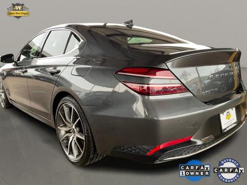 2022 Genesis G70 2.0T AWD