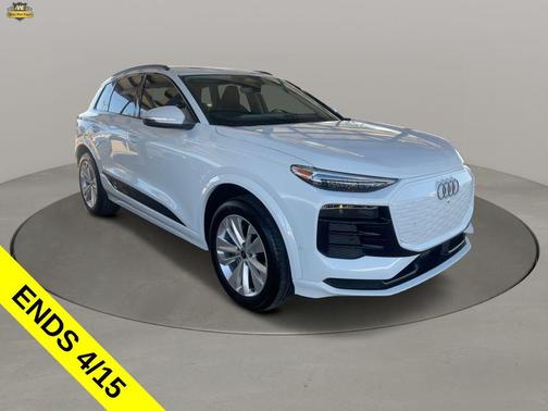 Glacier White Metallic 2025 Audi Q6 e-tron Premium Plus