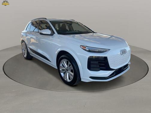 2025 Audi Q6 e-tron Premium Plus