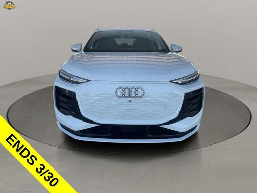 Glacier White Metallic 2025 Audi Q6 e-tron Premium Plus