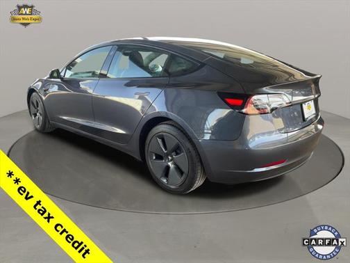 2022 Tesla Model 3 Standard Range