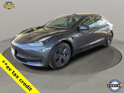 2022 Tesla Model 3 Standard Range