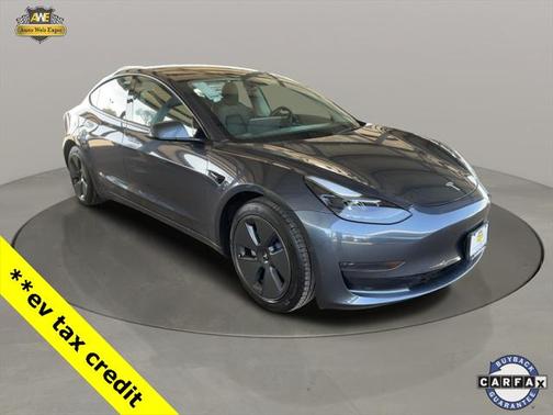 2022 Tesla Model 3 Standard Range