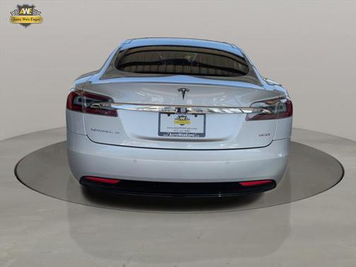 2016 Tesla Model S 90D