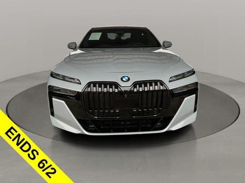 Brooklyn Gray Metallic 2023 BMW 760 i xDrive