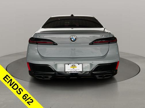 Brooklyn Gray Metallic 2023 BMW 760 i xDrive