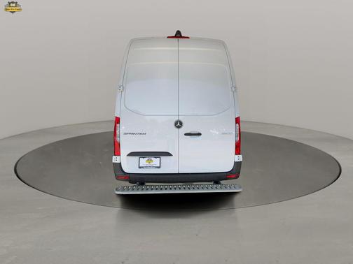 2024 Mercedes-Benz Sprinter 2500 Cargo 170 WB
