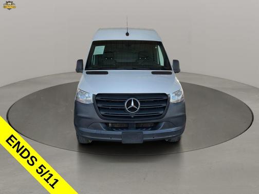 White 2024 Mercedes-Benz Sprinter 2500 Cargo 170 WB