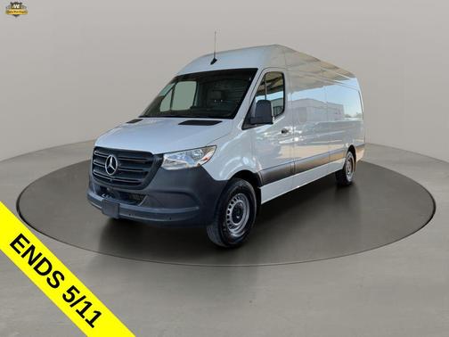 White 2024 Mercedes-Benz Sprinter 2500 Cargo 170 WB