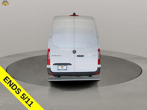 White 2024 Mercedes-Benz Sprinter 2500 Cargo 170 WB
