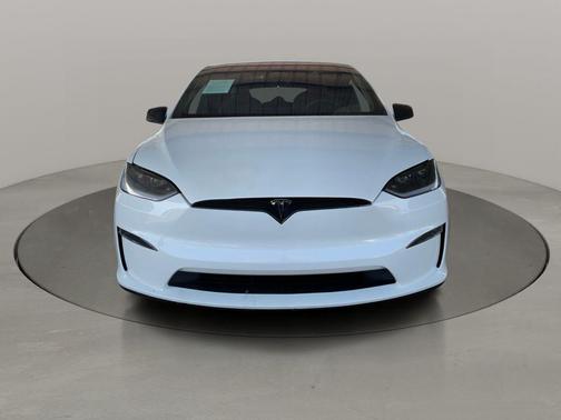 White 2024 Tesla Model X Long Range