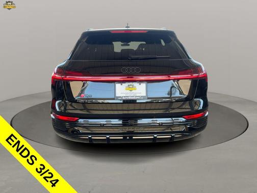 2024 Audi Q8 e-tron Prestige