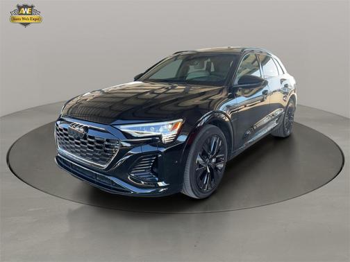 2024 Audi Q8 e-tron Prestige