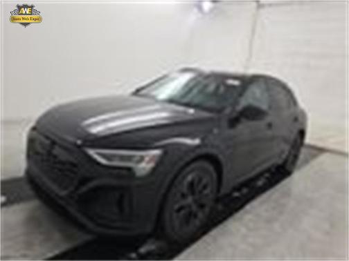 2024 Audi Q8 e-tron Prestige