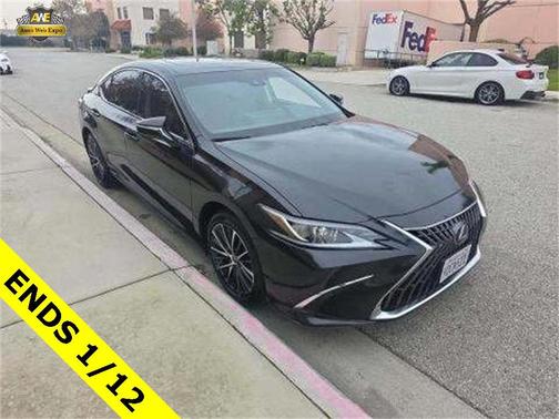 2022 Lexus ES 300h Base