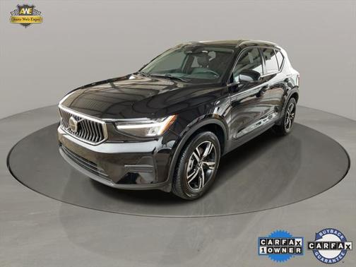 2024 Volvo XC40 B5 Core Bright Theme